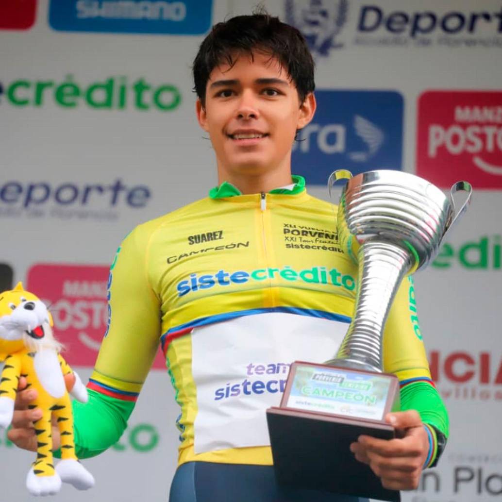 Jerónimo Calderón añadió un nuevo título a su palmarés este año. Además de ganar la Vuelta, fue campeón panamericano en Uruguay y del Novato de Oro Juvenil en Armenia. FOTO CORTESÍA FEDECICLISMO Jerónimo Calderón añadió un nuevo título a su palmarés este año. Además de ganar la Vuelta, fue campeón panamericano en Uruguay y del Novato de Oro Juvenil en Armenia. FOTO CORTESÍA FEDECICLISMO