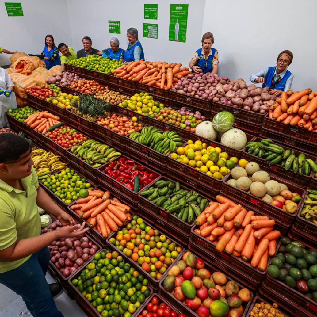 788 benefactores entre minoristas, productores agrícolas, industrias, centrales de abasto y diversos comerciantes se contactan con Saciar para avisarles que tienen productos disponibles para ser recuperados. Foto: Manuel Saldarriaga Quintero.