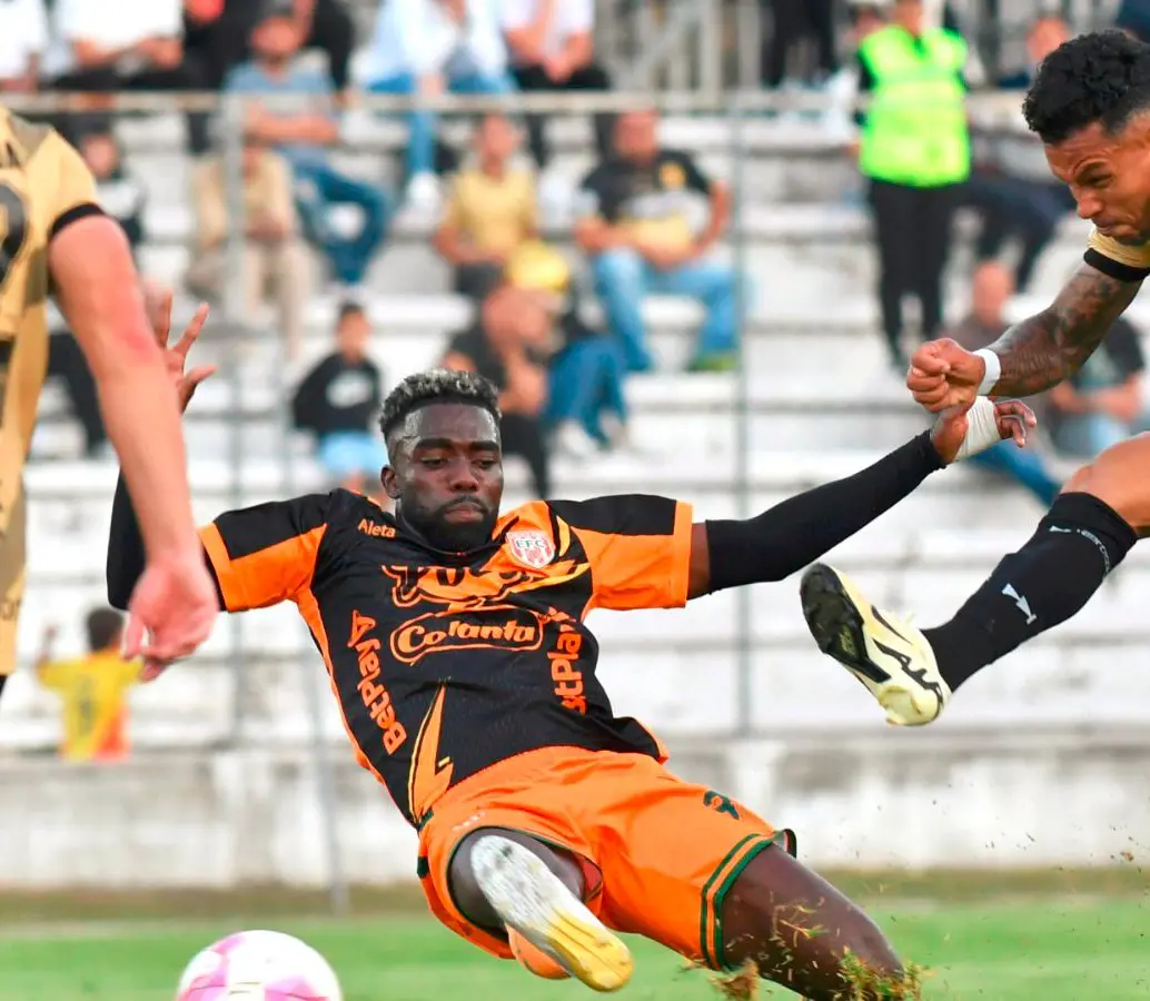 Águilas venció a Envigado por la mínima diferencia. FOTO DIMAYOR Águilas venció a Envigado por la mínima diferencia. FOTO DIMAYOR