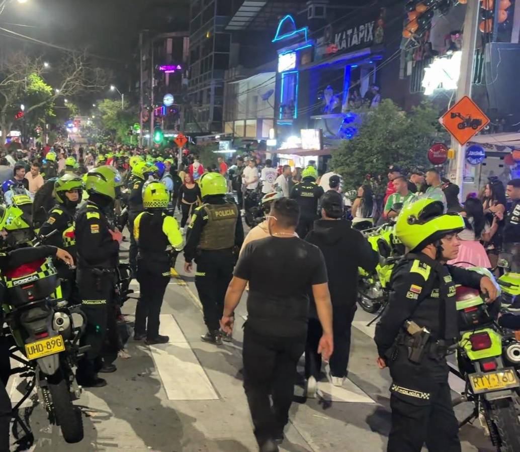 Alcaldía de Medellín anuncia dispositivo de seguridad con más de 1.000 uniformados y 350 funcionarios de la administración para la celebración de Halloween. FOTO: Cortesía Alcaldía de Medellín Alcaldía de Medellín anuncia dispositivo de seguridad con más de 1.000 uniformados y 350 funcionarios de la administración para la celebración de Halloween. FOTO: Cortesía Alcaldía de Medellín