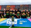 El quinteto de Paisas, campeón de la Liga Profesional fue invitado por Atlético Nacional para rendirle un homenaje en el Atanasio Girardot. FOTO CORTESÍA PAISAS