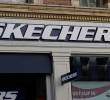 Las acciones de Skechers subieron casi un 25% este lunes, hasta los 61,56 dólares. FOTO tomada de X