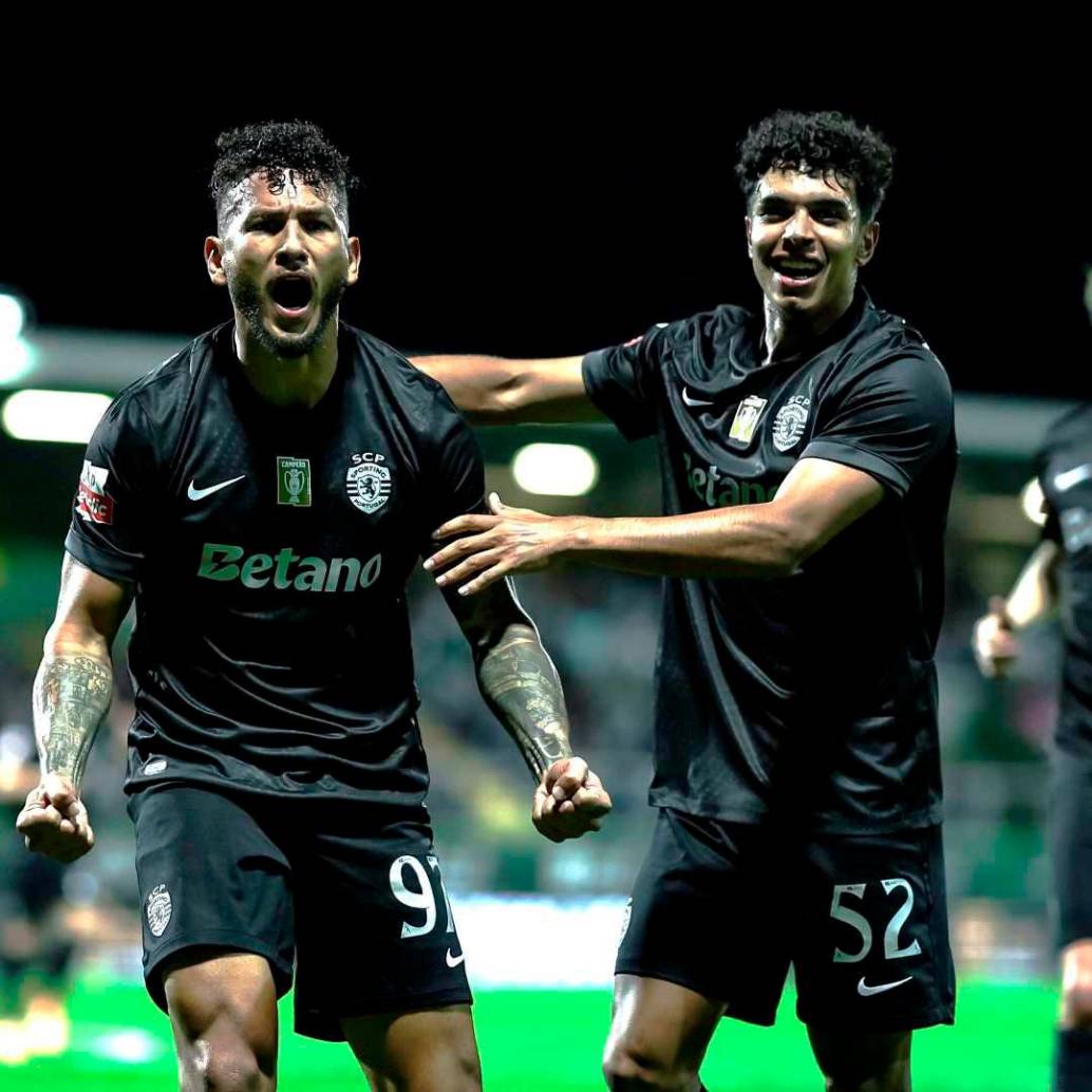 El colombiano Luis Javier Suárez (#9) marcó para el Sporting en la victoria 0-3 como visitantes ante Tondela, en la Liga de Portugal. FOTO TOMADA X @SportingCP El colombiano Luis Javier Suárez (#9) marcó para el Sporting en la victoria 0-3 como visitantes ante Tondela, en la Liga de Portugal. FOTO TOMADA X @SportingCP