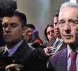 La Fiscalía pidió nueve años en prisión como pena para el expresidente Álvaro Uribe por los delitos de fraude procesal y soborno a testigos. El 1 de agosto se conocerá la sentencia completa. <span class=mln_uppercase_mln>FOTO</span> <b><span class=mln_uppercase_mln>COLPRENSA</span></b>