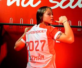 La colombiana Ana María Guzmán está lista para regresar a las canchas, tras superar una lesión de su rodilla derecha. FOTO TOMADA @FCBayernES