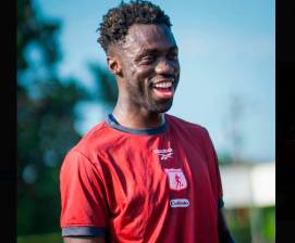 El defensor Dávinson Sánchez está en Colombia entrenando con América de Cali a la espera de la convocatoria de la Selección. FOTO TOMADA X@AmericadeCali