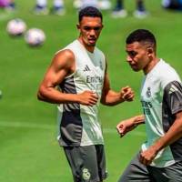 Esta es una de las imágenes en las que se ve al francés Kylian Mbappé tras el regreso a entrenamientos con el Real Madrid en el Mundial de Clubes. FOTO TOMADA X @MadridXtra
