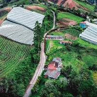 En la vereda La Sonadora, de Guatapé, se terminó una de las pocas obras de este tipo que se han entregado en Antioquia. FOTO Invías
