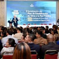 El ministro de Salud, Guillermo Jaramillo, durante la presentación del “Plan de Estabilización de Giros a la Red Pública”. FOTO CORTESÍA