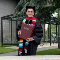 Un migrante indocumentado en Estados Unidos se graduó en la universidad más prestigiosa del mundo. FOTOS: Tomadas de redes sociales