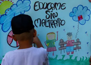 Uno de los mayores retos, según los expertos, es promover acciones de pedagogía y sensibilización para que las familias sean conscientes de la importancia de criar sin violencia. FOTO Julio César Herrera