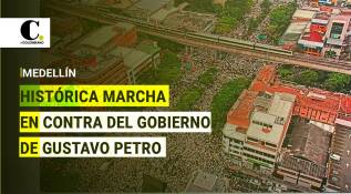 Histórica marcha en Medellín contra el gobierno Petro