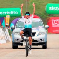 Yonatan Castro, de Fundecom, fue una de las figuras de la tercera etapa de la Vuelta de la Juventud. FOTO FEDECICLISMO