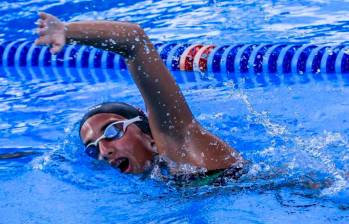 La antioqueña Tiffany Murillo sumó su primer oro en los Panam Aquatics Championship que se disputan en Medellín. FOTO EC