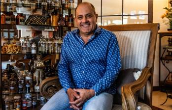 Jorge Enrique Posada Jaramillo decidió, hace 20 años, enfocarse en las droguerías. Una oportunidad para continuar en la consolidación de Droguerías JP. FOTO JULIO CÉSAR HERRERA 