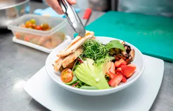 Además de ser un riesgo para la salud física, las dietas exprés pueden afectar la salud mental conviertiéndose en detonantes de trastornos de la conducta alimenticia. FOTO Camilo Suárez