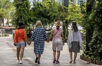 El programa, que brinda apoyo económico a adultos mayores en condiciones de pobreza y vulnerabilidad, beneficiará en este ciclo a 1.683.920 personas en todo el territorio nacional. Foto: Juan Antonio Sánchez  El programa, que brinda apoyo económico a adultos mayores en condiciones de pobreza y vulnerabilidad, beneficiará en este ciclo a 1.683.920 personas en todo el territorio nacional. Foto: Juan Antonio Sánchez