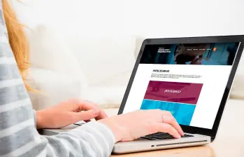 El sector de ventas se consolida como uno de los principales motores de empleo en Colombia, según datos de Magneto Empleos. FOTO: GETTY
