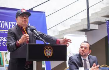 Según el presidente Gustavo Petro, es necesario cambiar las vigencias futuras en Colombia con miras a priorizar la “equidad regional”. Foto: Presidencia