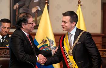 El presidente Gustavo Petro tomó la decisión de suspender las mesas de trabajo conjuntos con el gobierno de Daniel Noboa. FOTO COLPRENSA