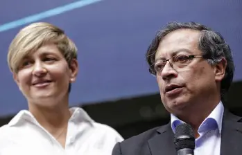 Gustavo Petro se pronunció por los gastos y funciones de la primera dama Verónica Alcocer tras revelar su separación. FOTO: COLPRENSA Gustavo Petro se pronunció por los gastos y funciones de la primera dama Verónica Alcocer tras revelar su separación. FOTO: COLPRENSA