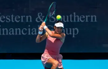 Emma Raducanu fue eliminada y no alcanzó un cupo a los octavos de final. Foto: GETTY. 