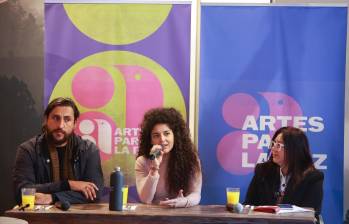 La ministra explicó que “esta línea busca fortalecer el sector cultural y creativo a través de acuerdos con instituciones públicas y privadas que promueven circulación, residencias, intercambios y profesionalización”. FOTO Colprensa