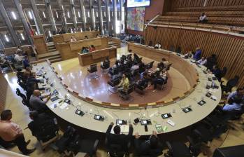 Sesión de diputados en la Asamblea de Antioquia. Foto: Manuel Saldarriaga Quintero