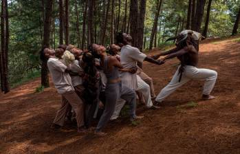 Sankofa Danzafro presenta la obra “Ancestros del Futuro, basada en sueños reales”. FOTO Cortesía 
