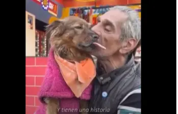 Dani y su perrita Akira. Foto: tomada de redes sociales.