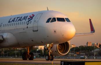 La aerolínea Latam lanzó una advertencia a los viajeros por el incremento de fraudes relacionados con los servicios de transporte aéreo. FOTO: CORTESÍA LATAM AIRLINES