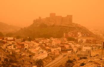 Calima cubre Andalucía y amplias partes de España. Foto: EFE