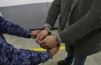 Imagen de referencia de una persona detenida por las autoridades. FOTO: (Colprensa - Álvaro Tavera)