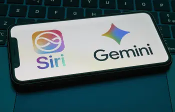 Apple y Google anunciaron un acuerdo para integrar el modelo Gemini en la próxima versión de Siri. FOTO AFP