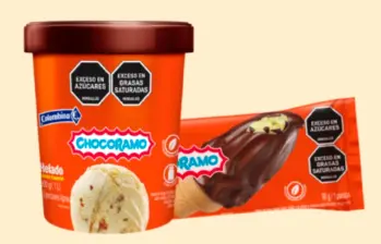 El vaso litro y el cono, dos de las presentaciones en las que está disponible el helado de Chocoramo. FOTO: Cortesía