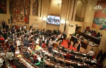 El Gobierno tendría que enfrentar una derrota doble en comisiones conjuntas, lo que complicaría el avance del proyecto en el Legislativo. FOTO: Colprensa.