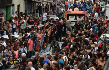 Filas de cuerpos fueron halladas en las favelas de Penha y Alemão tras la redada policial más letal en la historia de Brasil. Vecinos denunciaron posibles ejecuciones y abandono de víctimas en las calles. FOTO: AFP. Filas de cuerpos fueron halladas en las favelas de Penha y Alemão tras la redada policial más letal en la historia de Brasil. Vecinos denunciaron posibles ejecuciones y abandono de víctimas en las calles. FOTO: AFP.