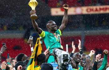 El gobierno senegalés acusa formalmente de corrupción a los órganos directivos de la Confederación Africana tras ser desposeídos del trofeo por “abandono temporal” del campo. FOTO: AFP