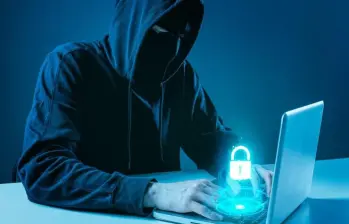 Aunque las cifras de delitos informáticos bajaron en 2025, el phishing sigue siendo un enemigo poderoso y en constante evolución. FOTO: Getty
