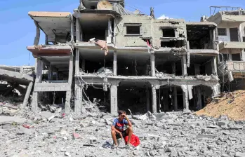 El ejército israelí confirmó el alto el fuego en Gaza y comenzó a replegar sus tropas. FOTO: AFP.