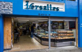 Versalles está abierto desde el año 1961 y es el segundo restaurante más antiguo de Medellín, después de Podestá. FOTO. Carlos Velásquez.