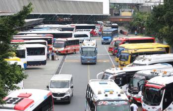 En Semana Santa se registraron 752.700 viajeros en las Terminales de Transporte de Medellín y 27.320 pasajeros a destinos nacionales en el Aeropuerto Olaya Herrera. Foto: Cortesía Alcaldía de Medellín.