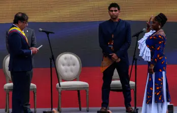 Francia Márquez, por su elección mediante voto popular, tiene garantizada su permanencia en el cargo hasta el cierre de este gobierno el 7 de agosto de 2026. FOTO COLPRENSA