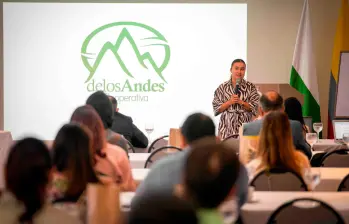 Asamblea en Medellín aprobó, por unanimidad, el acuerdo que permitirá reactivar la Cooperativa de Andes tras cinco años de intervención. Casi 4.000 familias cafeteras esperan que esta reactivación marque el inicio de una recuperación económica en el Suroeste. FOTO Cortesía.