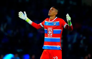 Kevin Mier duramente criticado por recibir gol de larga distancia en la Liga Mexicana. Foto: GETTY
