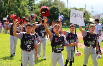 Los peloteros del equipo de la academia Wiston Márquez de Mérida, Venezuela, llegaron a la capital de Antioquia entre el domingo y lunes para disputar el Baby Béisbol 2026. FOTO cortesía los paisitas-donaldo zuluaga