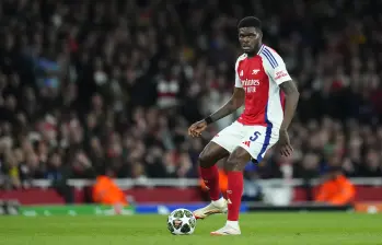 Thomas Partey fue citado por la justicia británica tras una investigación iniciada en 2022. (Photo by Jose Breton / NurPhoto via AFP)
