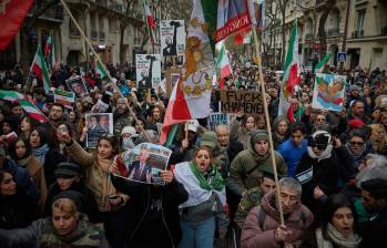 Al menos 192 manifestantes han muerto en la mayor ola de protestas contra la República Islámica en Irán en más de tres años, mientras aumentan las advertencias de que las autoridades estarían cometiendo una “masacre” para intentar controlar las manifestaciones. Foto: AFP