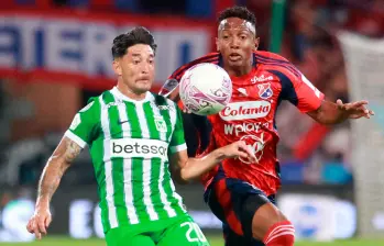 DIM y Nacional se enfrentan en el Atanasio. FOTO MANUEL SALDARRIAGA