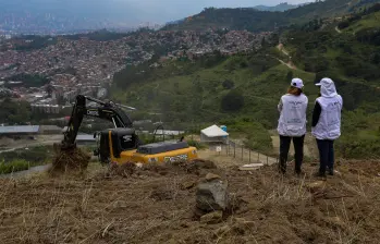 La búsqueda en La Escombrera avanza hacia la fase VI, en la que se esperaría hallar más restos después de encontrar los primeros seis. FOTO manuel saldarriaga